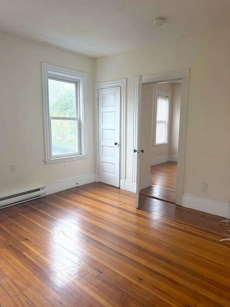 379A, Cardinal Medeiros, Unit 5, Kendall Square, Cambridge, MA, 02141