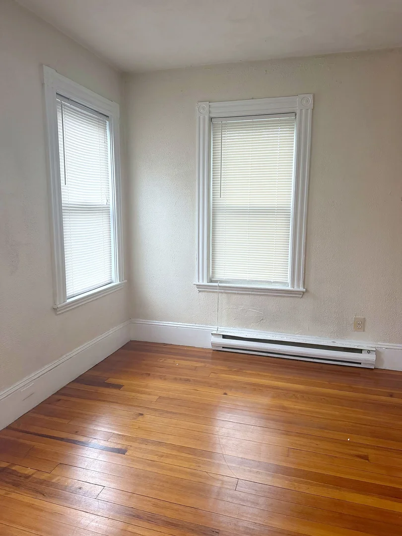 379A, Cardinal Medeiros, Unit 5, Kendall Square, Cambridge, MA, 02141