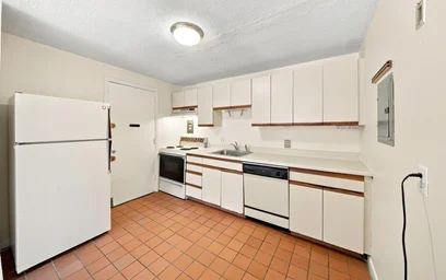 Apartamento inteiro em residência em 36, Bellvista Rd., Unit 48, Brighton, Boston, MA, 02135, imagem 11 de 18