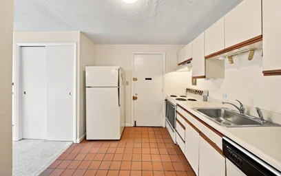 Apartamento inteiro em residência em 36, Bellvista Rd., Unit 48, Brighton, Boston, MA, 02135, imagem 6 de 18