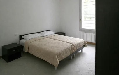 Stanza condivisa in Via Pompeo Leoni, Morivione, immagine 1 di 10