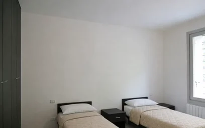 Stanza condivisa in Via Pompeo Leoni, Morivione, immagine 2 di 10