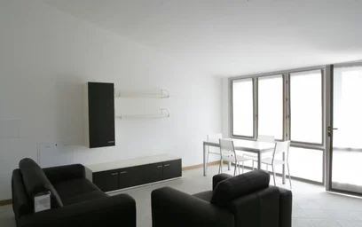 Stanza condivisa in Via Pompeo Leoni, Morivione, immagine 5 di 10