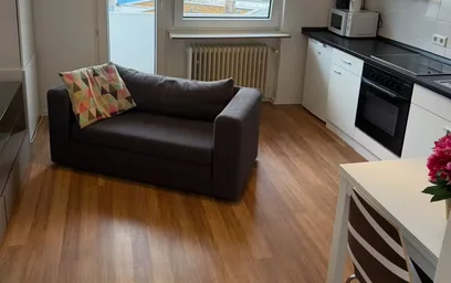 Alojamiento entero en Geistenstraße, Stadtbezirk 1, imagen 1 de 9