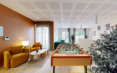 Private room at Rue Hoche, image 8 of 10