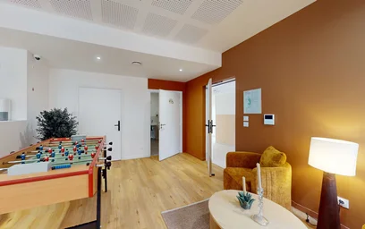 Private room at Rue Hoche, image 9 of 10