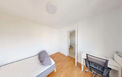 Habitación privada en 2 Sq. Elie Reclus, 91000 Évry-Courcouronnes, France, imagen 4 de 19