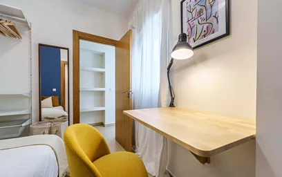 Private room at C. Álamos, 31, Distrito Centro, 29012 Málaga, Spain, image 3 of 11