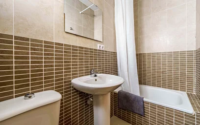 Private room at C. Álamos, 31, Distrito Centro, 29012 Málaga, Spain, image 4 of 11
