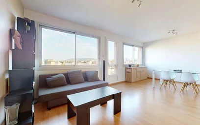 Stanza privata in 48 Av. des Paulines, 63000 Clermont-Ferrand, France, immagine 8 di 21