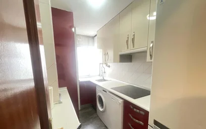 Private room at C. Valdemoro, 18, pta 28, 28901 Getafe, Madrid, Spain, image 10 of 11