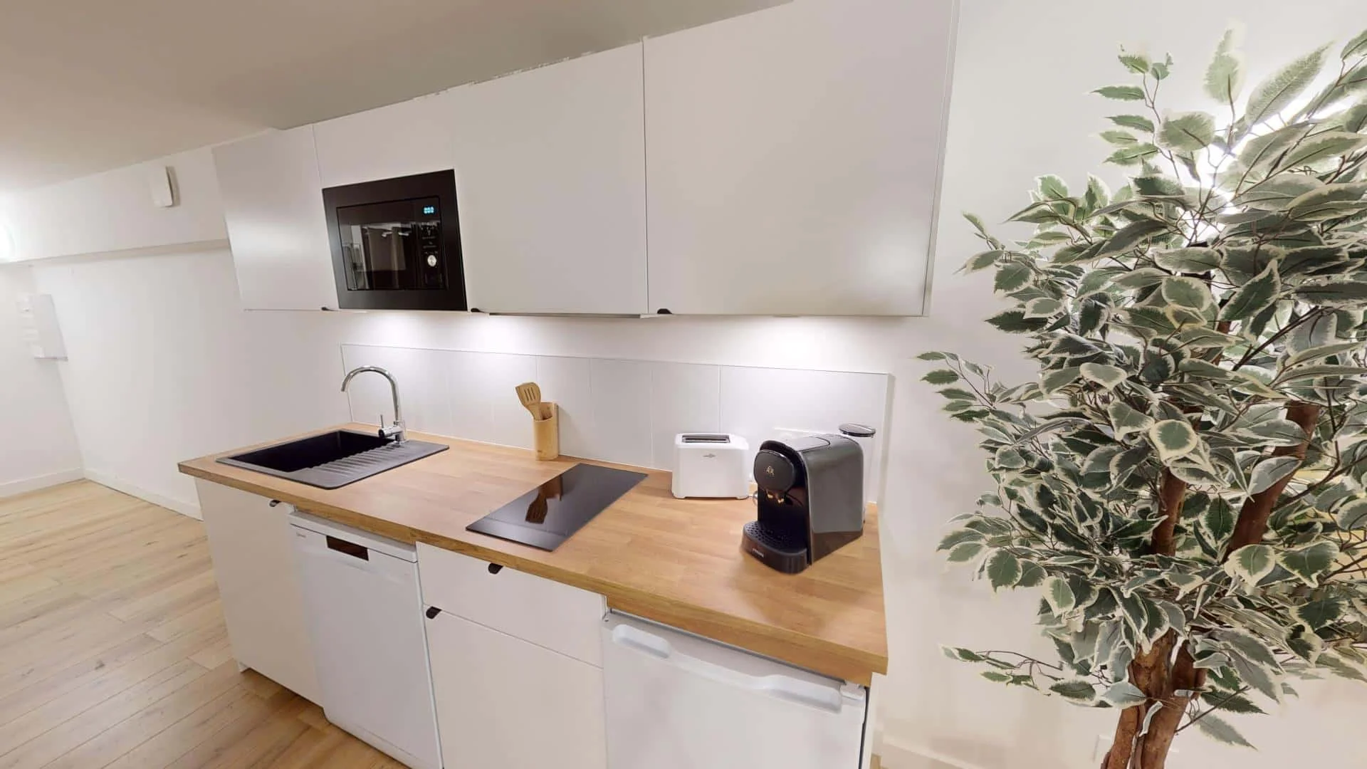 Habitación para estudiantes en  con modernas comodidades