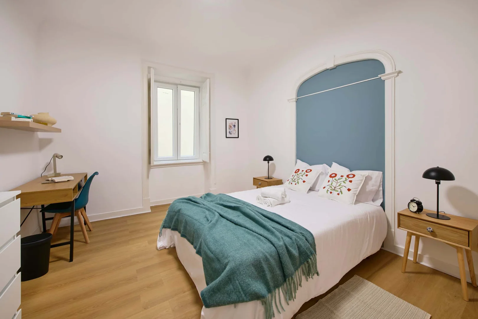 Economical student room with convenient location in 