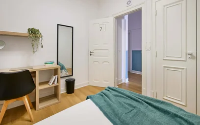 Private room at Av. António Augusto de Aguiar 56, 1050-012 Lisboa, Portogallo, image 6 of 40