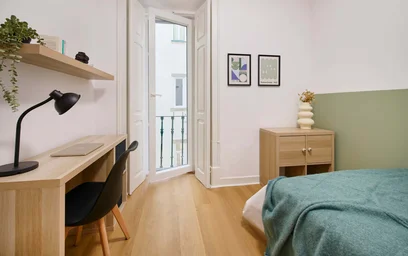 Private room at Av. António Augusto de Aguiar 56, 1050-012 Lisboa, Portogallo, image 9 of 42