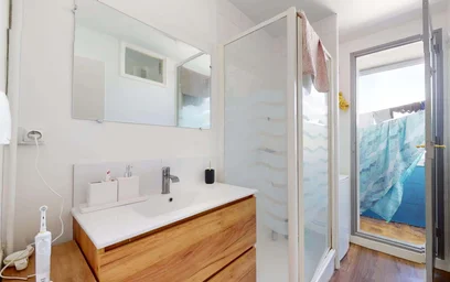 Private room at 12 Rue Gustave Mareau, 49000 Angers, France, image 15 of 20