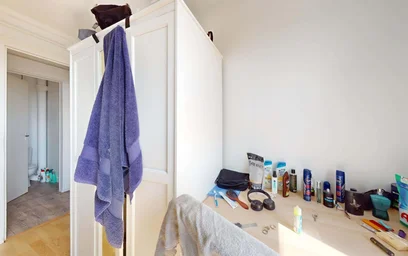 Private room at 12 Rue Gustave Mareau, 49000 Angers, France, image 5 of 20