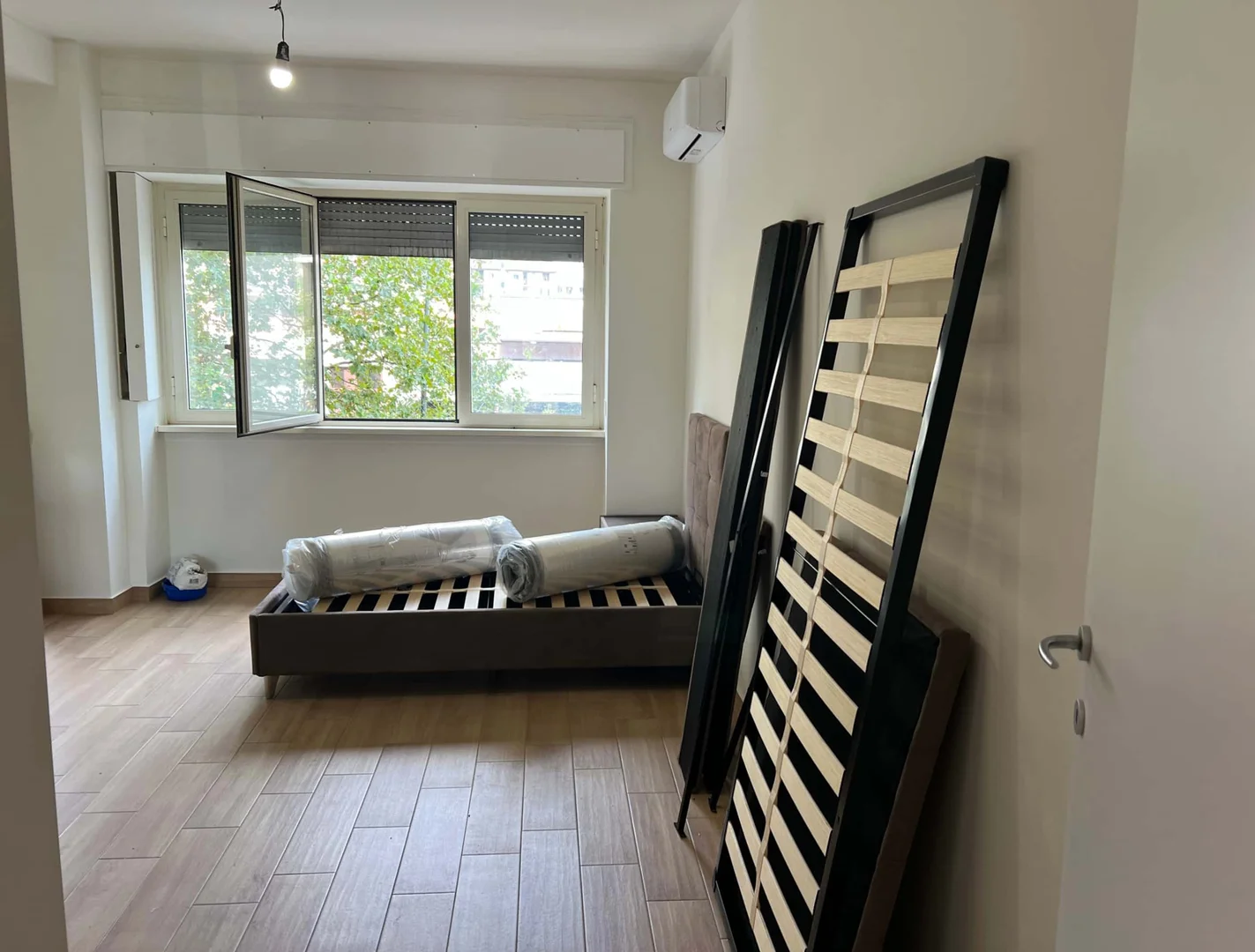 Budget-friendly student room close to campus in