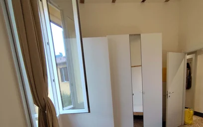 Chambre privée à Via S. Vitale, 40125 Bologna BO, Italy, image 1 de 38