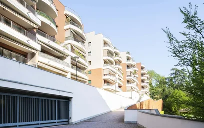 Dairenin tamamı konumu Via Bellinzona, 76, 22100 Como CO, Italy, 29 30 görüntüsü