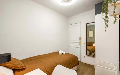Quarto privado em Carrer de Sant Isidor, 31, 08206 Sabadell, Barcelona, Spagna, imagem 4 de 31