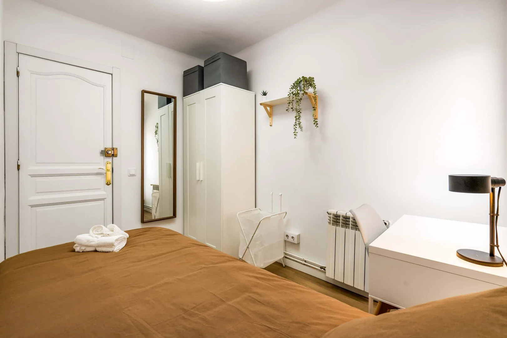 Quarto amigo do estudante em  com comodidades modernas