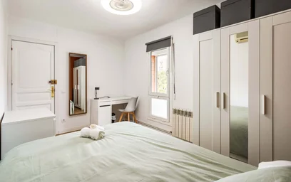Quarto privado em Carrer de Sant Isidor, 31, 08206 Sabadell, Barcelona, Spagna, imagem 1 de 32