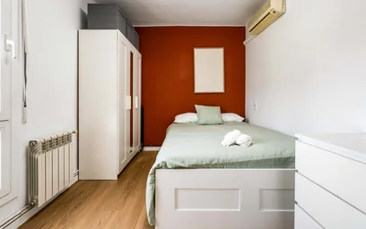 Quarto privado em Carrer de Sant Isidor, 31, 08206 Sabadell, Barcelona, Spagna, imagem 4 de 32