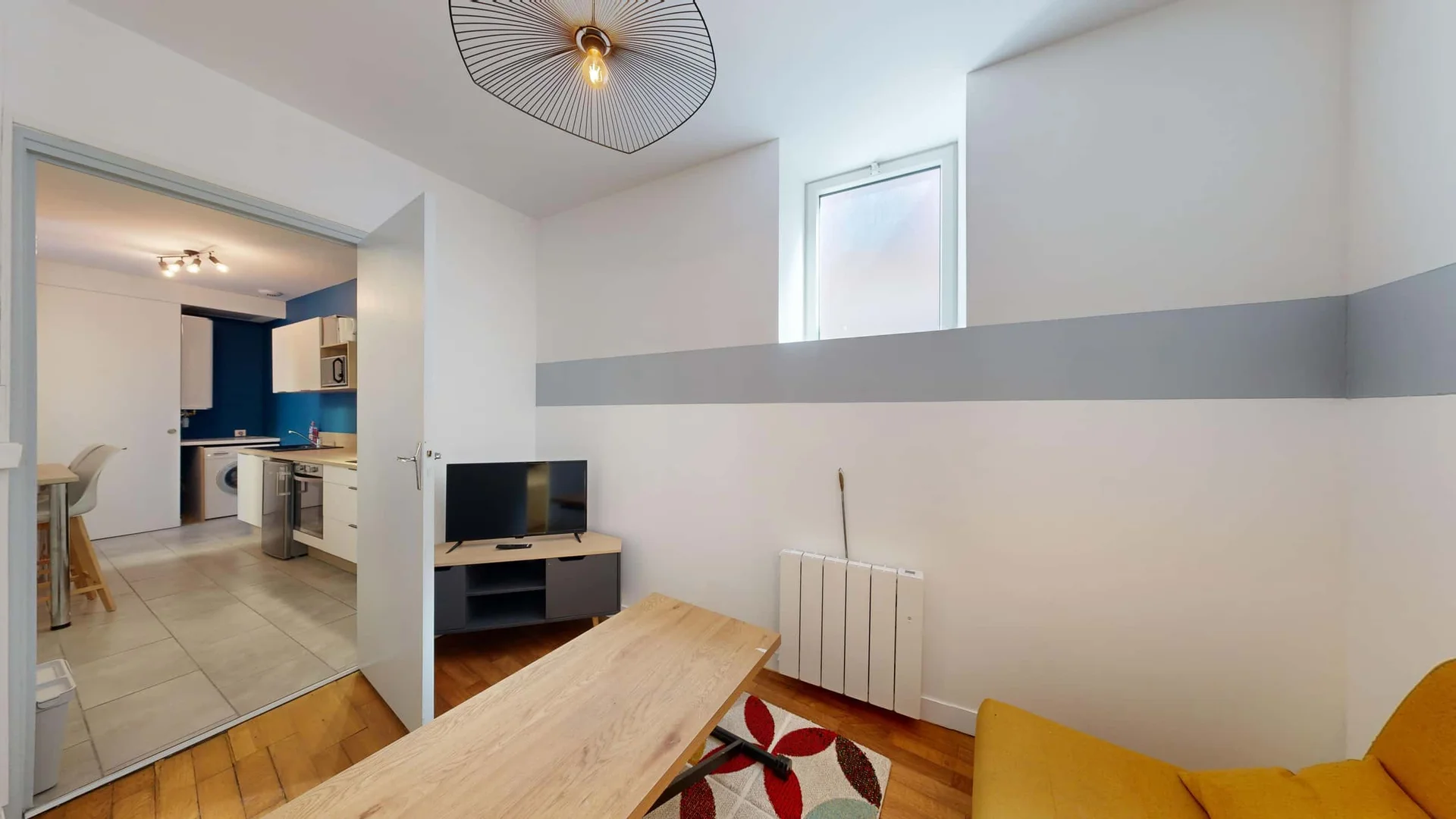 7 Rue Emile Guichenné, 64000 Pau, France