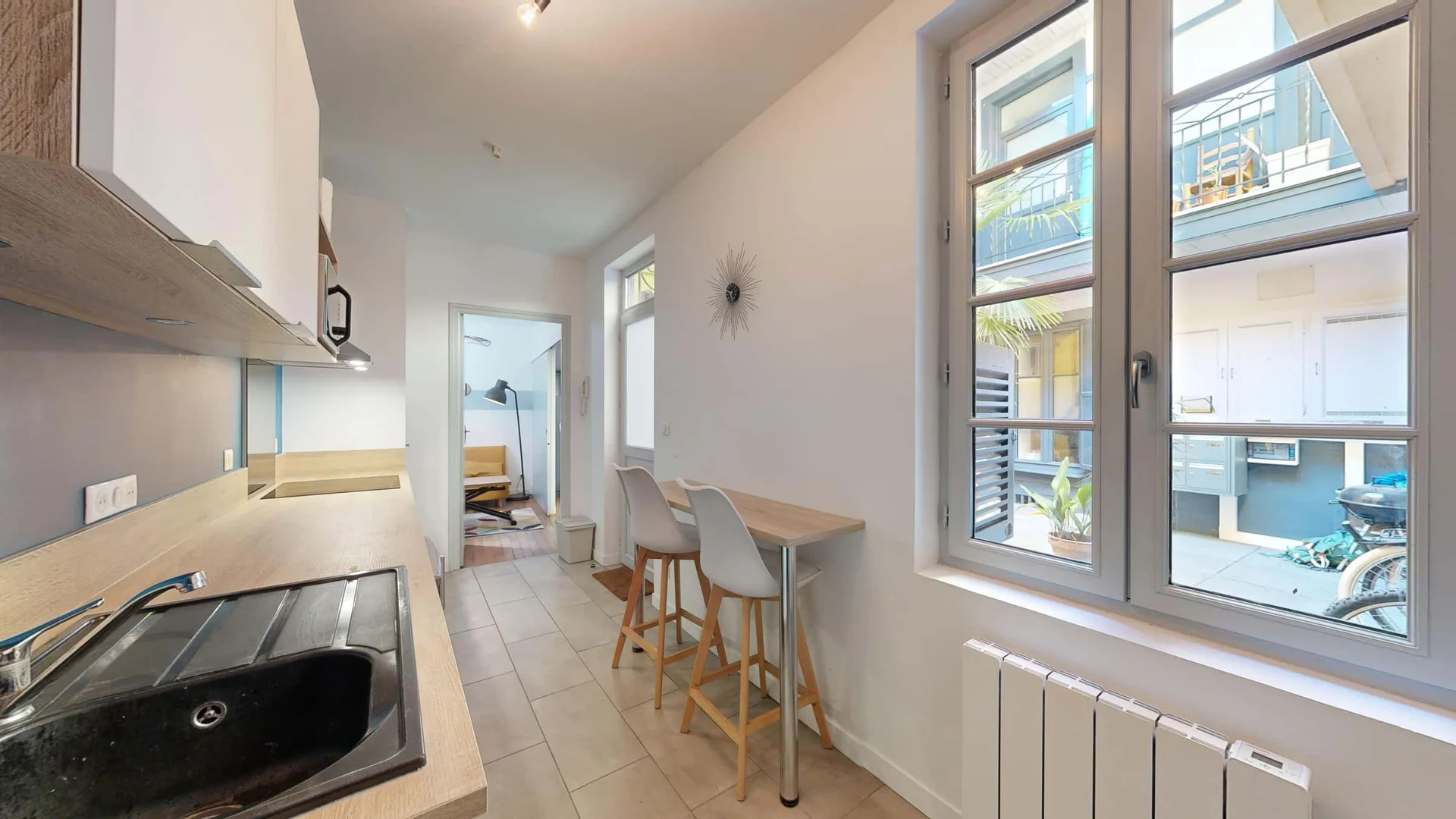 7 Rue Emile Guichenné, 64000 Pau, France