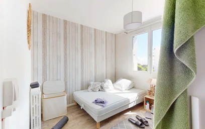 Private room at 12 Rue Gustave Mareau, 49000 Angers, France, image 3 of 20