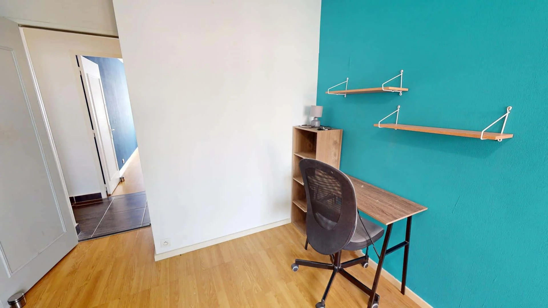 Habitación acogedora para estudiantes disponible en