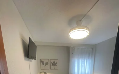 Private room at C. Valdemoro, 18, pta 28, 28901 Getafe, Madrid, Spain, image 2 of 12