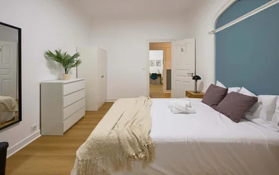 Private room at Av. António Augusto de Aguiar 56, 1050-012 Lisboa, Portogallo, image 2 of 40