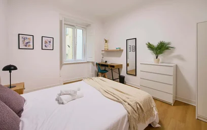 Private room at Av. António Augusto de Aguiar 56, 1050-012 Lisboa, Portogallo, image 6 of 40