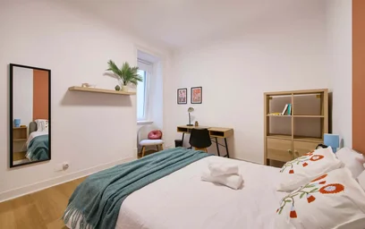 Private room at Av. António Augusto de Aguiar 56, 1050-012 Lisboa, Portogallo, image 4 of 41