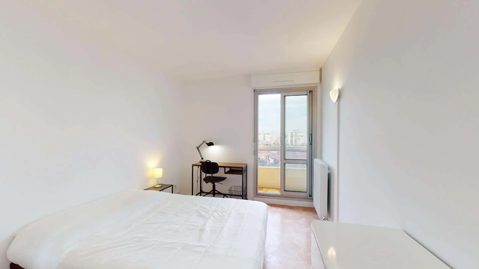 Habitación en apartamento estudiantil en alquiler en , completamente amueblado