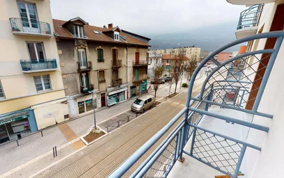 Appartamento intero in 46 bis Av. Aristide Briand, 38600 Fontaine, France, immagine 16 di 23