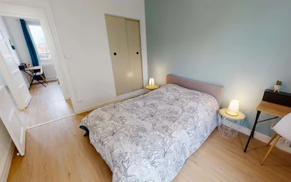 Appartamento intero in 46 bis Av. Aristide Briand, 38600 Fontaine, France, immagine 18 di 23