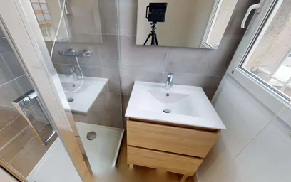 Appartamento intero in 46 bis Av. Aristide Briand, 38600 Fontaine, France, immagine 10 di 23