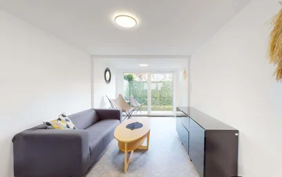 Logement entier à 13 Rue Maurice Ravel, 59650 Villeneuve-d'Ascq, France, image 4 de 21