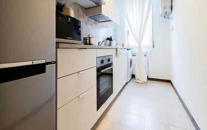 Chambre privée à Via delle Lame, 44, 40122 Bologna BO, Italy, image 8 de 15