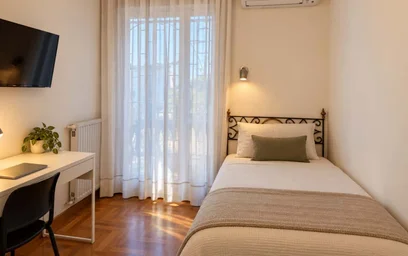 Stanza privata in Via Umberto Saba, 25, 00144 Roma RM, Italia, immagine 2 di 29