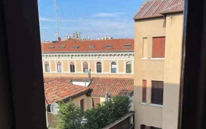Entire apartment at Via Emanuele Filiberto di Savoia, 8, 35122 Padova PD, Italia, image 3 of 11
