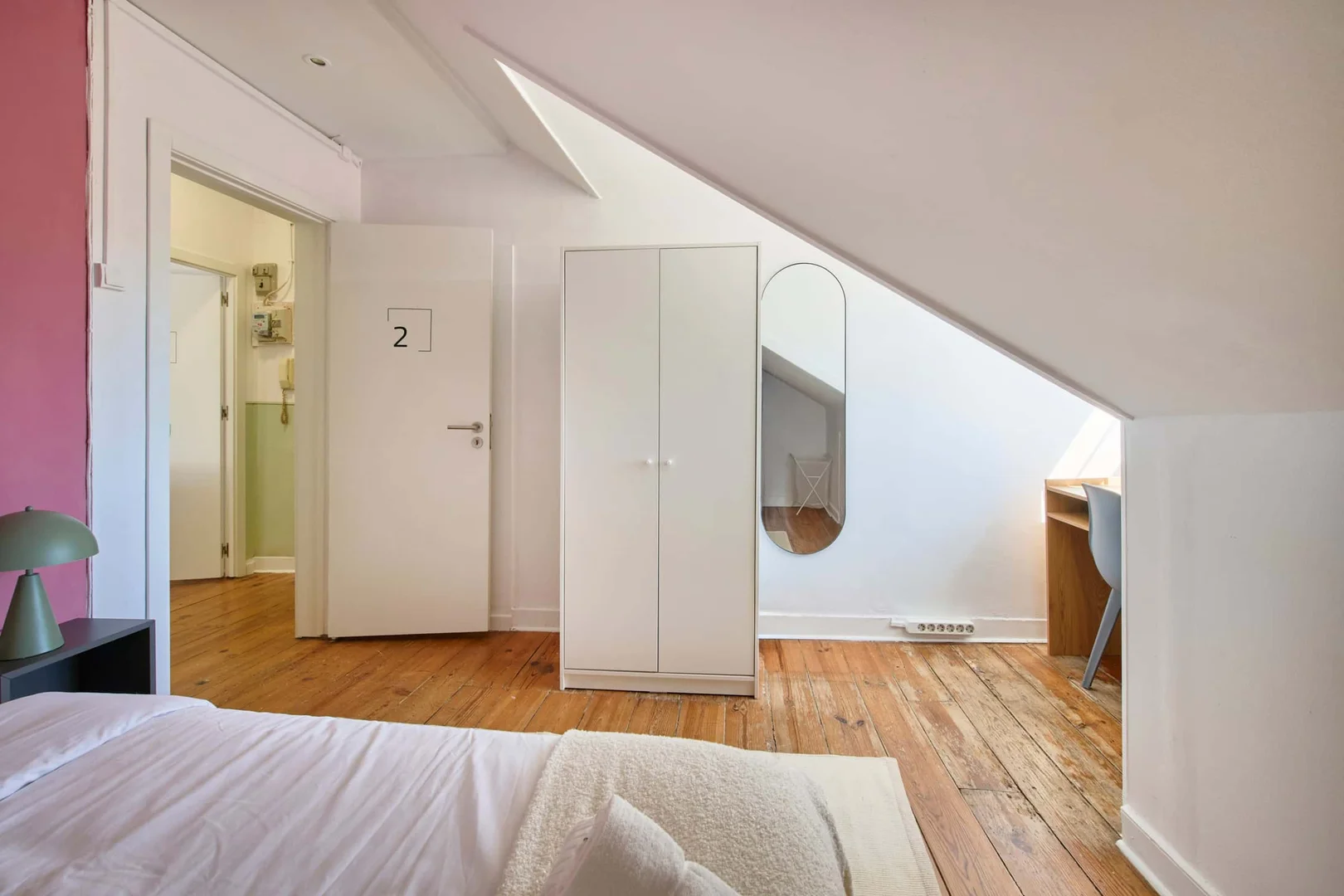 Habitación en apartamento estudiantil en alquiler en , completamente amueblado