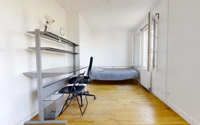 Stanza privata in 5 Bis All. des Plantes, 95000 Cergy, France, immagine 2 di 20