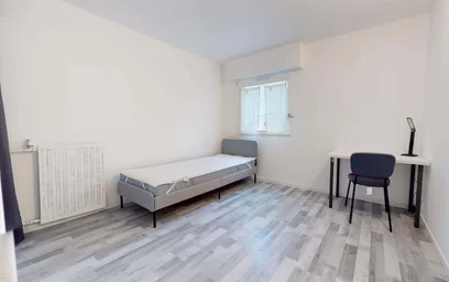 Habitación privada en 5 Rue Alphonse Laveran, 91000 Évry-Courcouronnes, France, imagen 3 de 10