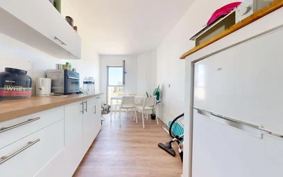 Stanza privata in 18 Pl. des Colonnes Hubert Renaud, 95800 Cergy, France, immagine 4 di 9