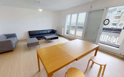 Private room at 1 All. de la Martinique, 44300 Nantes, France, image 12 of 17