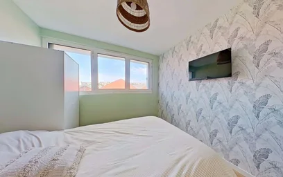 Chambre privée à 37 Rue de Pressensé, 76600 Le Havre, France, image 3 de 16